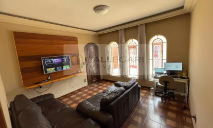 Casa com 3 quartos à venda na Rua Carapicuíba, 68, Vila Scarpelli, Santo André