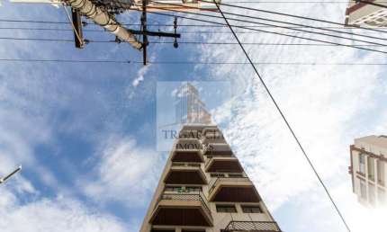 Espaçoso apartamento de 185M² no Tatuapé com 3 suítes e 5 banheiros por R$1.3M para venda