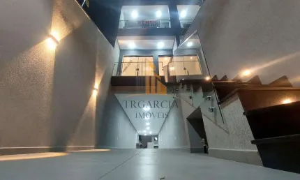 Casa Sobrado em Penha de França - São Paulo: 3 Suítes, 5 Banheiros e 210m² de Área Útil por R$1.470.000 para Venda e Locação