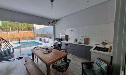 Venda | Casa com 240 m², 3 dormitório, 8 vagas. Vargem Grande Paulista SP