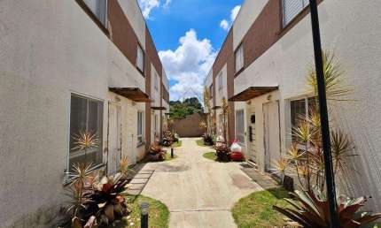 Casa à venda em Cotia, Água Espraiada (Caucaia do Alto), com 2 quartos, com 49 m²