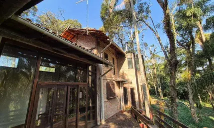 Chácara à venda em Cotia, Jardim Santa Paula, com 3 quartos, com 2085 m²