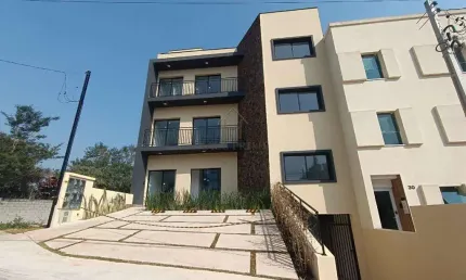Prédio comercial para locação em cotia na estrada do capuava, com 599.75 m²,