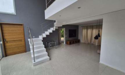 Casa à venda em Cotia, Granja Viana II, com 4 suítes, com 307 m²