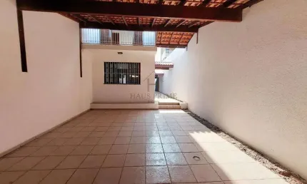 Casa à venda em Cotia, Jardim Sabiá, com 2 quartos, com 122 m²