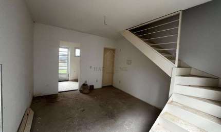 Casa à venda em Cotia, Chácara Tropical (Caucaia do Alto), com 2 quartos, com 50 m²