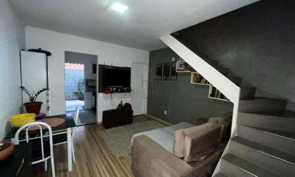 Casa à venda em Cotia, Água Espraiada (Caucaia do Alto), com 2 quartos, com 50 m²