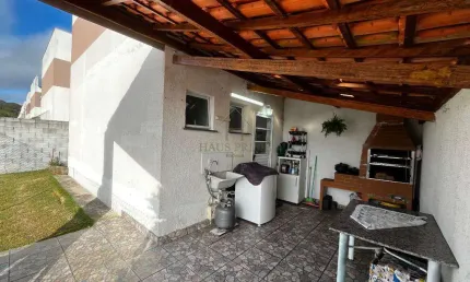 Casa à venda em cotia, água espraiada (caucaia do alto), com 2 quartos, com 50 m²