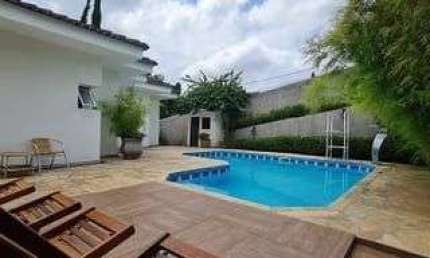 Excelente Casa de Condomínio com 5 Quartos à venda, 423m² - Parque Nova Jandira