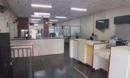 Prédio com Salão de 120m² + Salas para Venda e Locação no Jd Silveira com Suit (