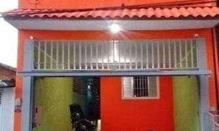 Casa com 4 Dorm, 2 Vagas e Bem Localizada em Jardim Silveira, Barueri/SP! Contat