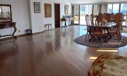 Manhattan - Cobertura com 1.200m², 6 Suítes, 9 Vagas e Ótima Localização em Baru