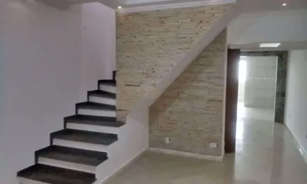 Sobrado com 4 dormitórios à venda, 312 m² por R$ 900.000 - Vila São Luiz (Valpar