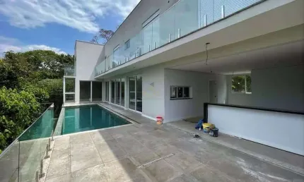 Sobrado com 4 dormitórios à venda, 435 m² por R$ 2.899.000 - Chácara dos Lagos -