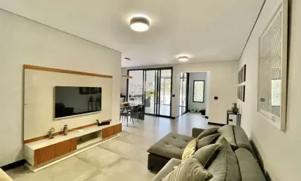 Casa com 3 dormitórios à venda, 321 m² por R$ 2.600.000 - Granja Viana - Cotia/S