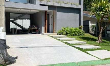 Alphaville 4 - Casa com 315m², 4 Dorms (4 Suítes), 4 Vagas, Área Gourmet e Pront