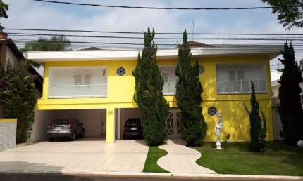Alphaville 5 - Casa com 520m², 5 Dorm (5 Suítes), 6 Vagas e Ótima Área de Lazer