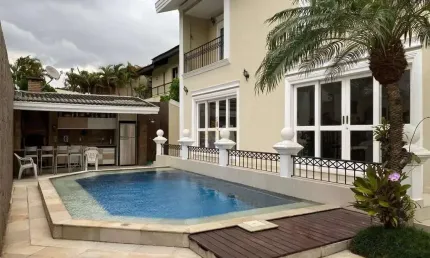 Alphaville 0 - Casa com 582m², 4 Suítes, 9 Vagas, Piscina, Espaço Gourmet Em Bar