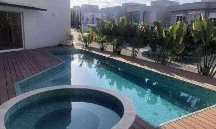 Casa com 4 dormitórios à venda, 675 m² por R$ 7.000.000 - Centro Comercial Jubra