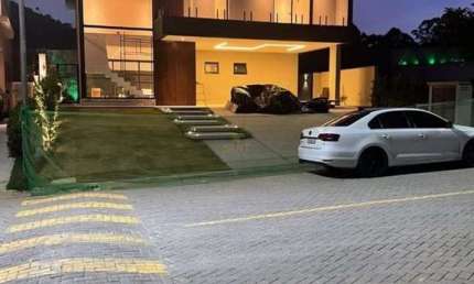 Casa com 5 dormitórios à venda, 405 m² por R$ 6.500.000 - Tamboré - Santana de P