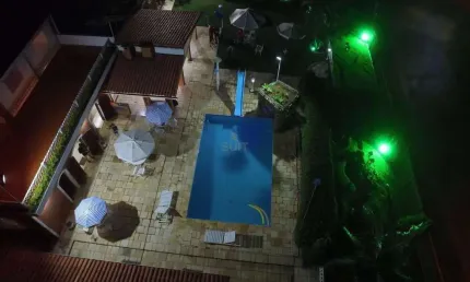 Portal das Acácias - Casa com 400m²,  4 Dorms (2 Suítes), Mobiliada, Churrasquei