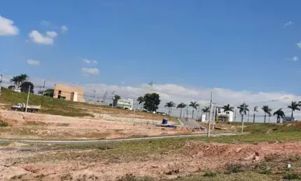 Vitta Tolaini - Terreno com 132m², Quitado, Escriturado e Ótima Localização em J