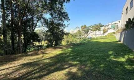 Terreno à venda, 518 m² por R$ 1.900. - Tamboré - Santana de Parnaíba/SP Contato