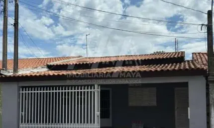Casa para Venda em Sorocaba, Jardim Santa Bárbara, 2 dormitórios, 1 banheiro, 2 vagas