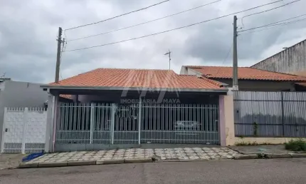 Casa para Venda em Sorocaba, Central Parque Sorocaba, 2 dormitórios, 1 banheiro, 3 vagas