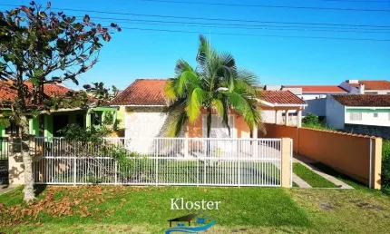 Casa com 2 quartos à venda na Rua Canadá, 320, Atami, Pontal do Paraná