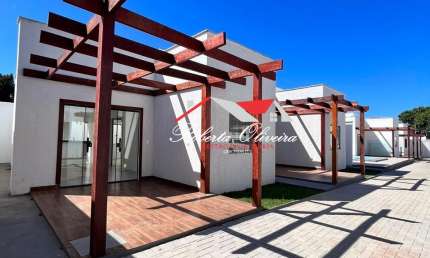 CASA MODERNA EM CONDOMÍNIO COMPLETO – CONSTRUÇÃO NOVA E ACABAMENTOS DE ALTO PADRÃO!