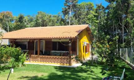 Casa 03 Dorm. - Santa Cruz Cabrália: 129m², 1 Suíte, 2 Banheiros - Venda e Locação por R$ 525k