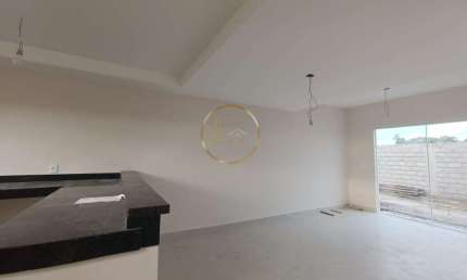 Casa 03 Dorm. em Dville - Porto Seguro: 122M², 3 Dormitórios, 1 Suíte, 2 Banheiros por R$650K para venda e locação