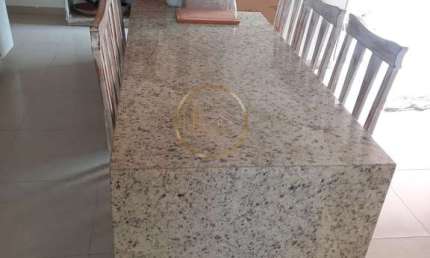 Apartamento 03 Dorm. em Coroa Vermelha - Santa Cruz Cabrália: 88.0M², 1 Suite, 2 Banheiros por R$ 450.000 - Venda e Locação