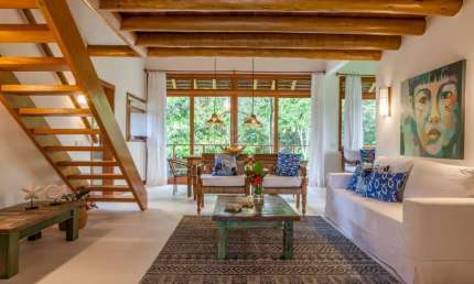 Casa de luxo em Estrada de Trancoso - Porto Seguro com 136m², 03 dormitórios, 2 suítes e 3 banheiros à venda ou locação por R$ 3.200.000