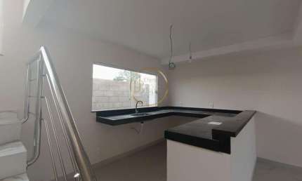 Casa 3 Dorm. em Dville, Porto Seguro - Venda e Locação