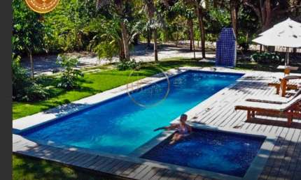 Pousada à Venda em Trancoso: 8 Suítes e 750m² por R$2,6M
