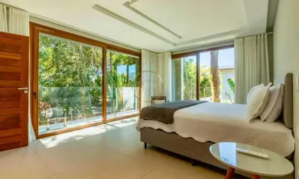 Casa 4 suítes para aluguel em arraial d’ajuda – 200m²