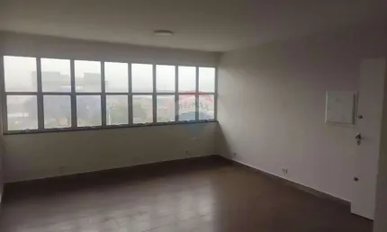 'Alugue Espaço Comercial: 28m² em Avenida Movimentada'