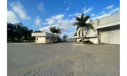 Barracão / Galpão / Depósito para alugar no Sertãozinho, Mauá 