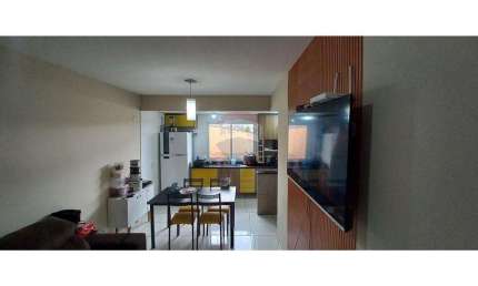 Casa com 2 quartos à venda no Jardim Aracy, Mauá 