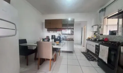 2 Excelente casas no mesmo terreno com 3 dormitorios