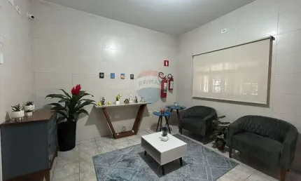 Sala comercial para locação – 2 ambientes + banheiro privativo