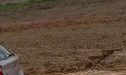 Terreno à venda na Estrada Municipal Glaudiston Pereira de Oliveira, 3797, Putim, São José dos Campos