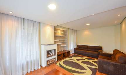 Casa com 4 quartos à venda na Rua Friedrich Nietzsche, Aristocrata, São José dos Pinhais, 199 m2 por R$ 980.000