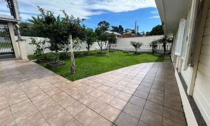 Casa com 4 quartos à venda na Rua Francisco Baptista da Silva, 230, Santo Inácio, Curitiba, 195 m2 por R$ 970.000