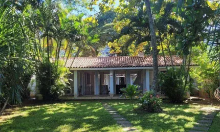 Casa  pé na areia com 5 suítes à venda, 295 m² por R$ 4.000.000 - Barequeçaba - São Sebastião/SP