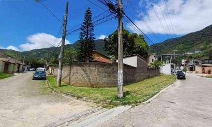 Casa com 3 dormitórios à venda, 226 m² por R$ 1.300.000,00 - São Francisco - São Sebastião/SP