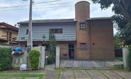 Casa com 5 dormitórios à venda, 216 m² por R$ 1.650.000 - São Francisco - São Sebastião/SP