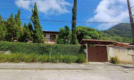 Casa com 3 dormitórios à venda, 276 m² por R$ 2.100.000 - Barequeçaba - São Sebastião/SP